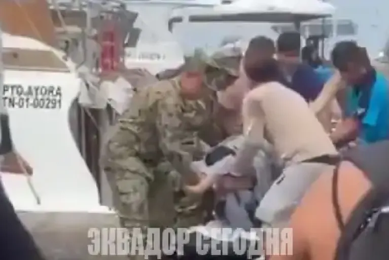 Нападение акулы на Галапагосских островах: пострадала туристка