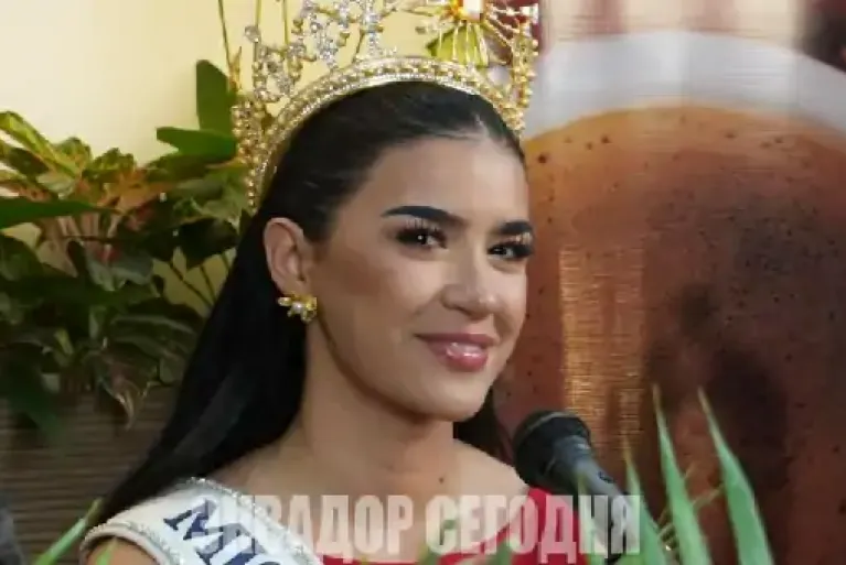 Далия Букарам готовится к конкурсу «Мисс Вселенная» Далия Букарам готовится к конкурсу «Мисс Вселенная»