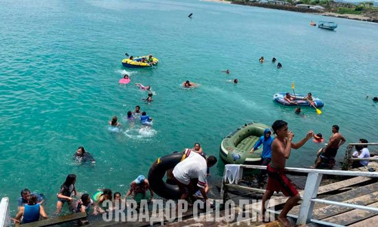 Туристический Эквадор: самый большой бассейн в открытом море