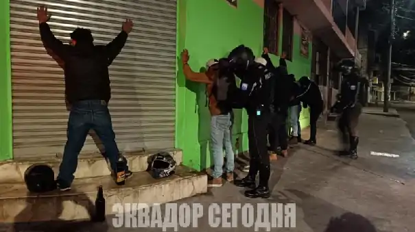 Волна насилия накрывает столицу Эквадора