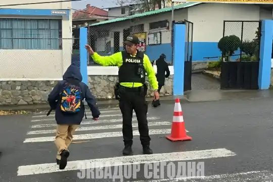31-8oth1-1 image Более 12 тысяч полицейских будут обеспечивать безопасность в школах Эквадора