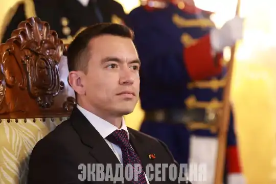 18-9pol Президент Нобоа обвинил врачей в сговоре с фармкомпаниями