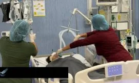 Врачи госпиталя Монте Синаи работают под охраной военных и в условиях дефицита лекарств
