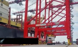 Укрепление доллара: конкурентоспособность Эквадора растет