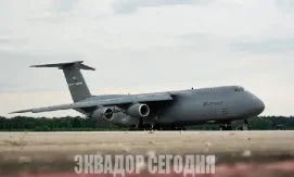 Самый крупный самолет ВВС США C-5M Super Galaxy прибыл в Эквадор