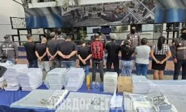 В Гуаякиле ликвидирован центр, где подделывали наклейки техосмотра транспортных средств...