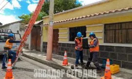 Правительство Эквадора меняет правила госзакупок для компании CNT